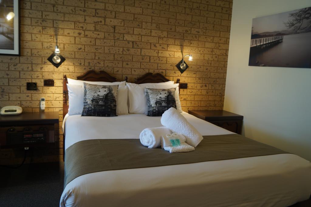 שפרטון Belltower Motor Inn חדר תמונה