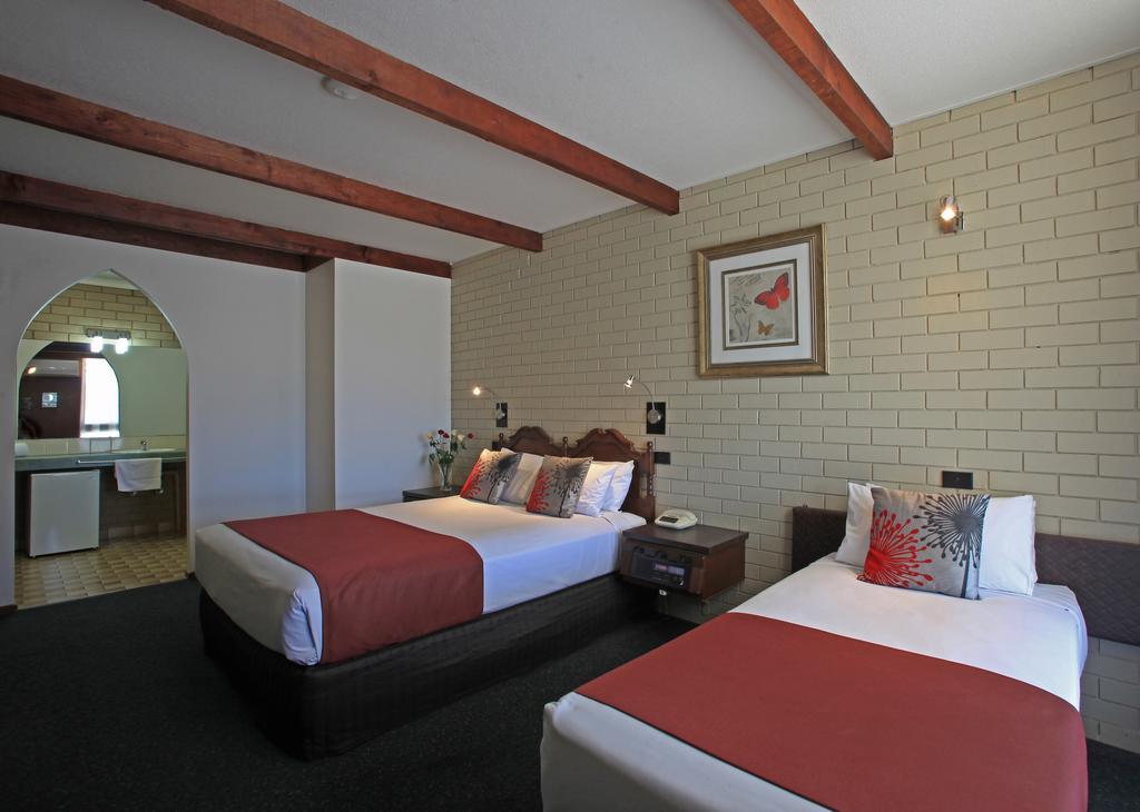 שפרטון Belltower Motor Inn חדר תמונה