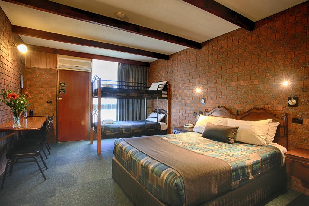 שפרטון Belltower Motor Inn חדר תמונה
